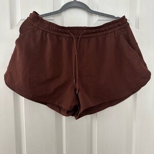 Lululemon jersey soft Java shorts